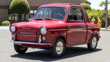 Vespa 400 in red